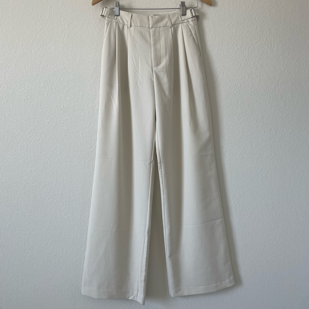 Stradivarius cream trousers with side adjusters